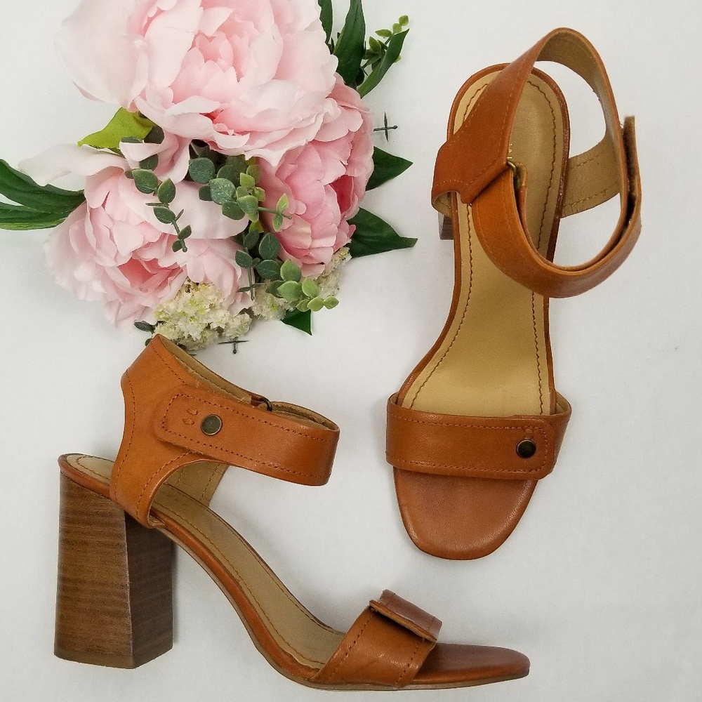 Nine West Versato Leather Block Heel Sandals